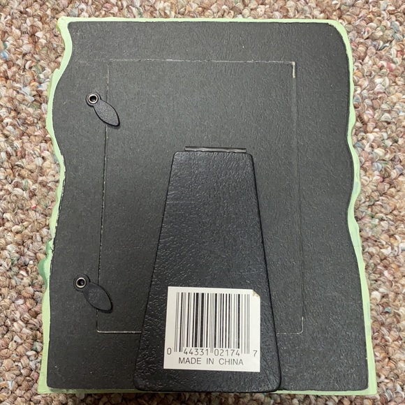 Vintage 3D Easter rabbit 5” x 4” photo frame - Picture 3 of 4